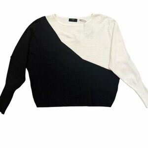 Tahari Womens Colorblock Sweater Black Ivory size medium NEW